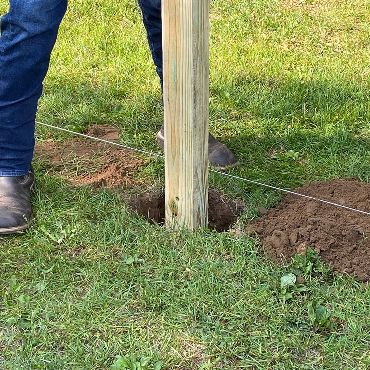 Best way to dig holes outlet for fence posts